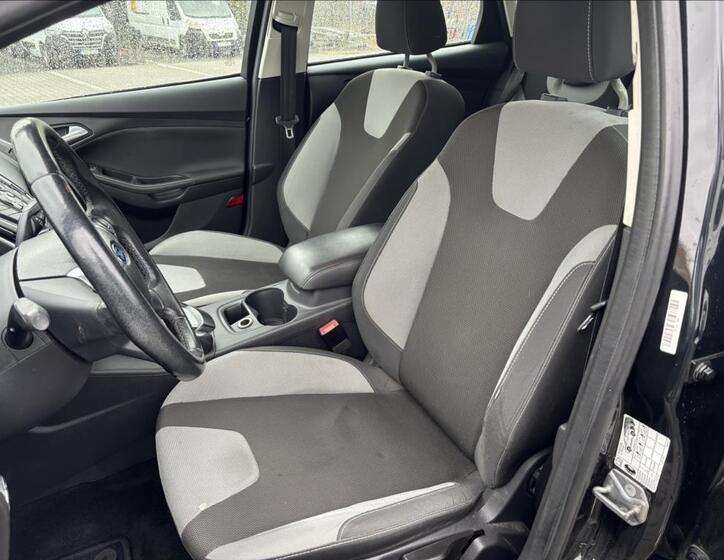 Ford Focus 9