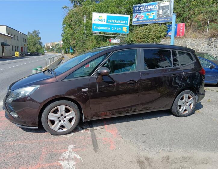 Opel Zafira 6