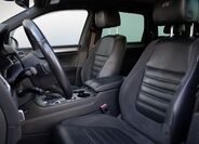 Volkswagen Touareg 9