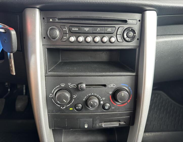 Peugeot 207 17