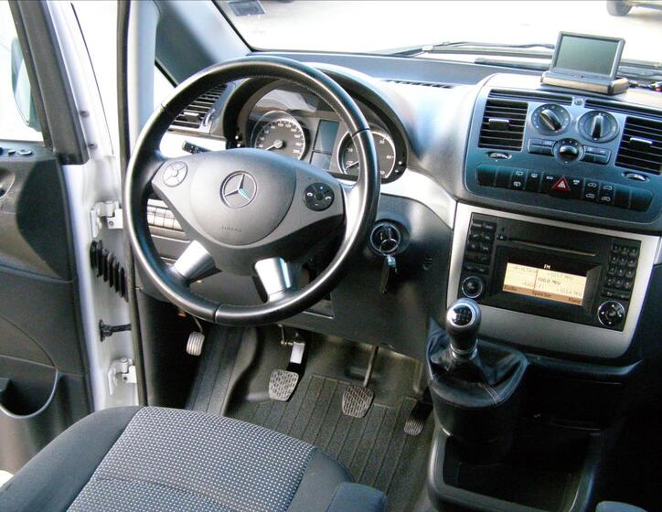 Mercedes-Benz Vito 23