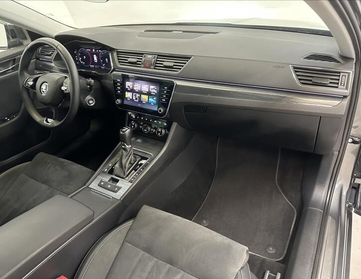 Škoda Superb 21