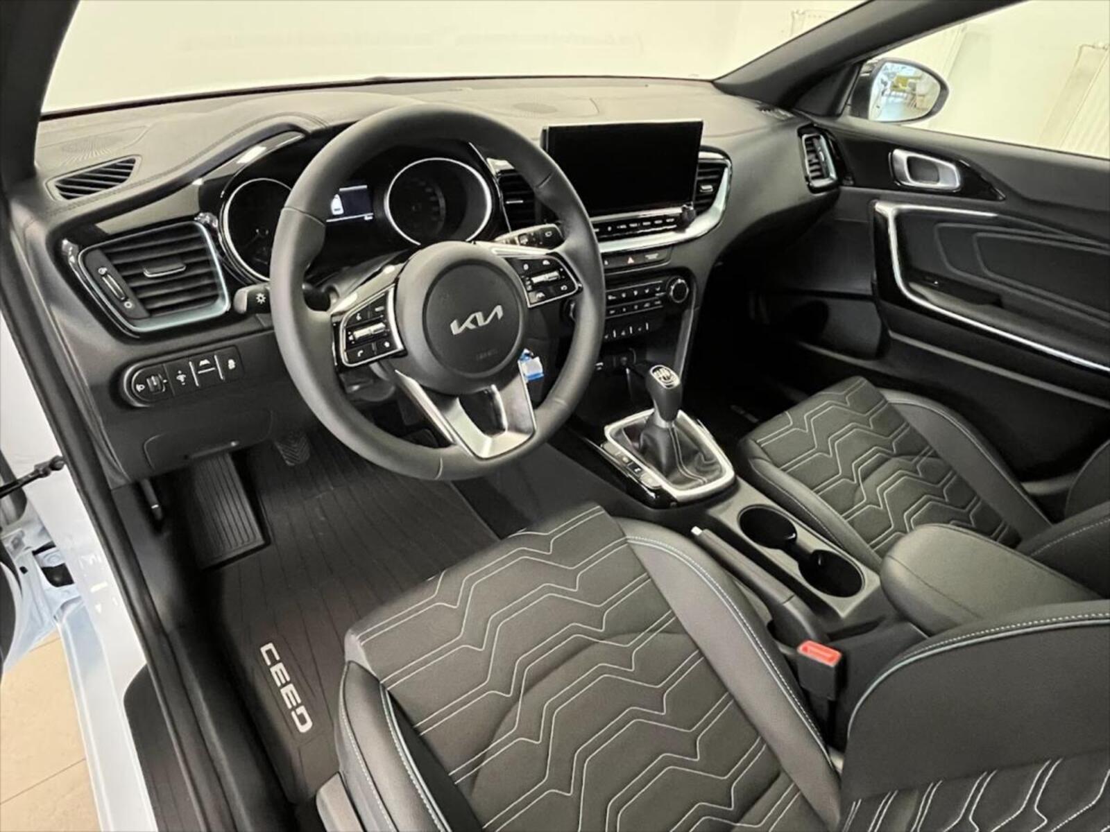 KIA Ceed 8