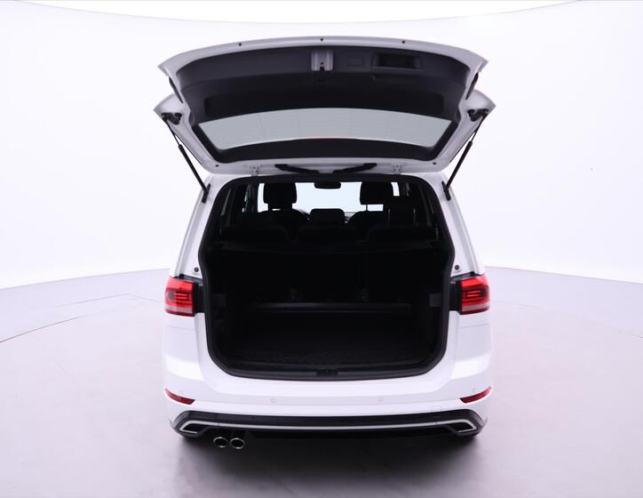 Volkswagen Touran 9