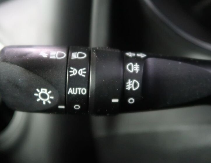 Toyota Auris 29