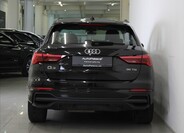 Audi Q3 4