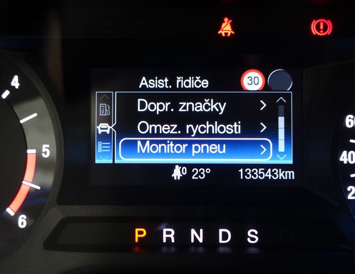 Ford Galaxy 12