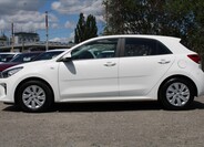 KIA Rio 8