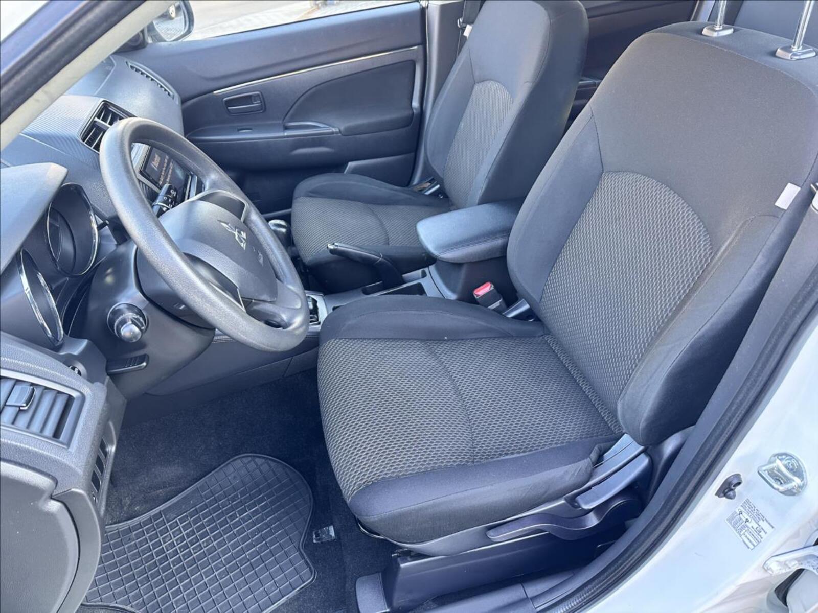 Mitsubishi ASX 12