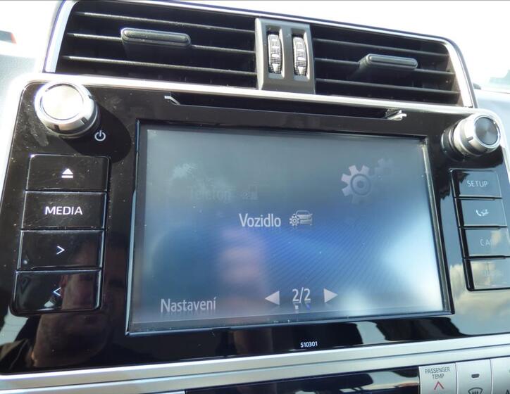 Toyota Land Cruiser 31