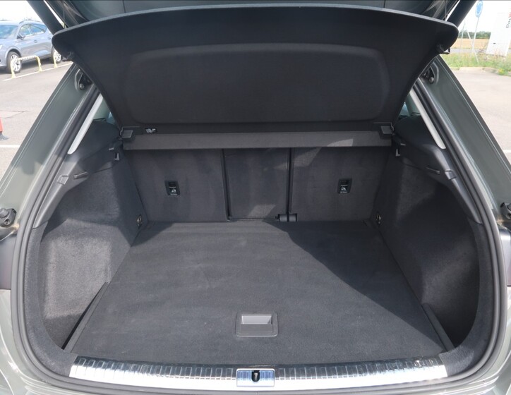 Audi Q3 23