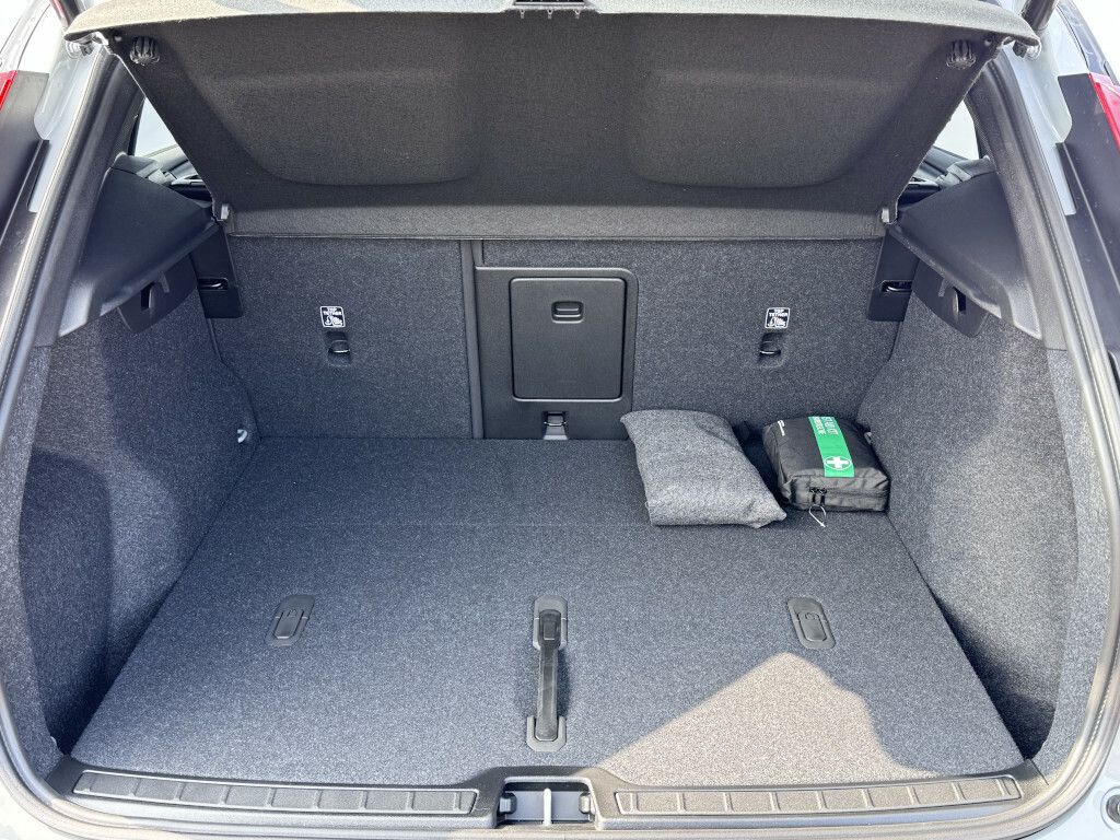 Volvo EX40
