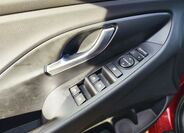 Hyundai i30 32