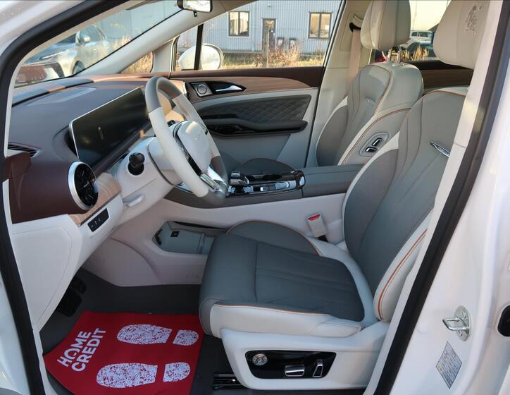 Dongfeng U-Tour 12