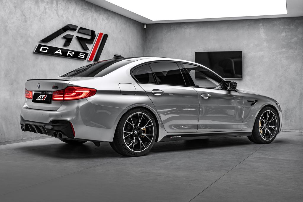 BMW M5