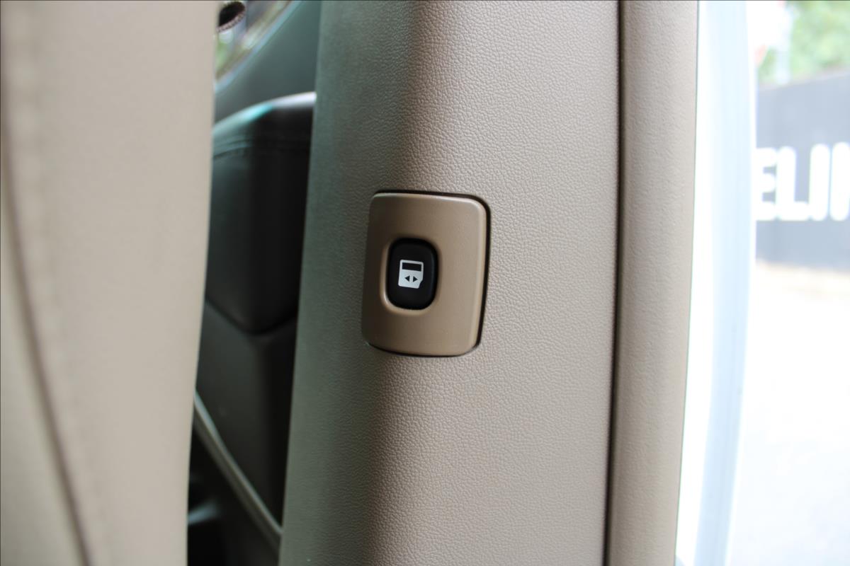 Chrysler Town & Country