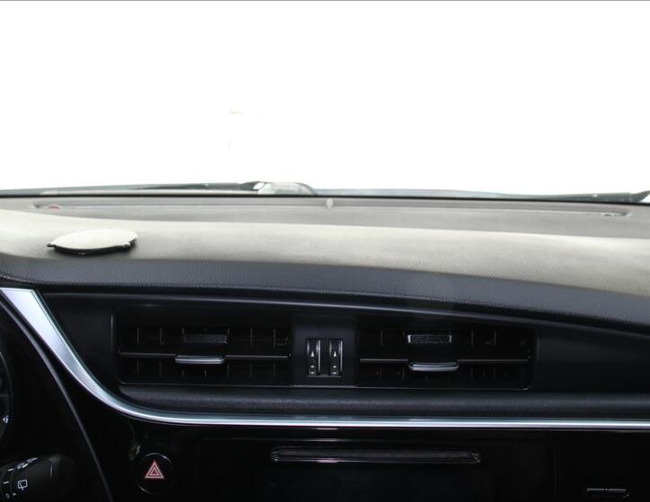 Toyota Auris 24