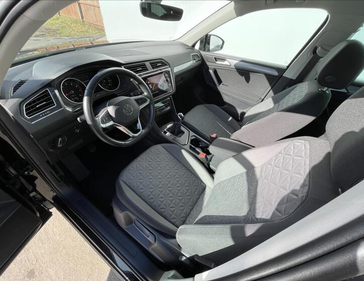Volkswagen Tiguan 5