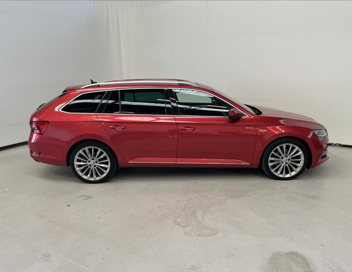 Škoda Superb 4