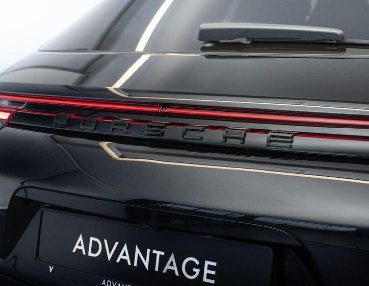 Porsche Panamera 11