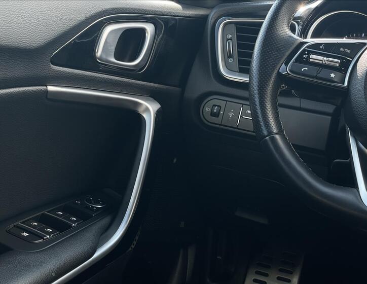 KIA ProCeed 14