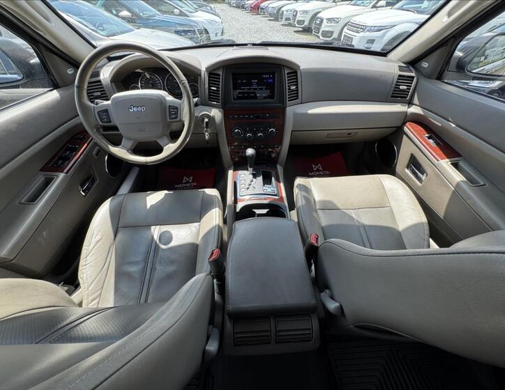 Jeep Grand Cherokee 10