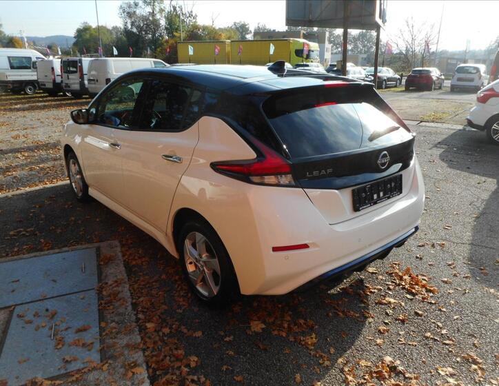 Nissan Leaf 7