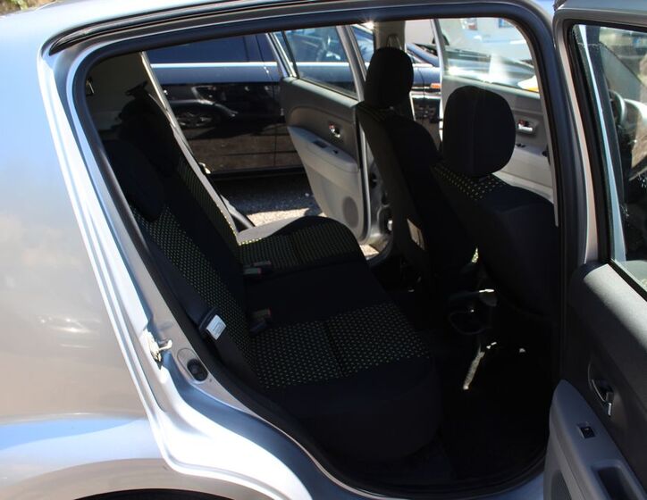 Daihatsu Sirion 13