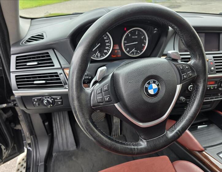 BMW X6 12
