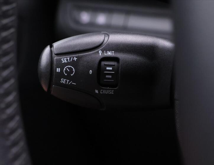 Peugeot 208 20