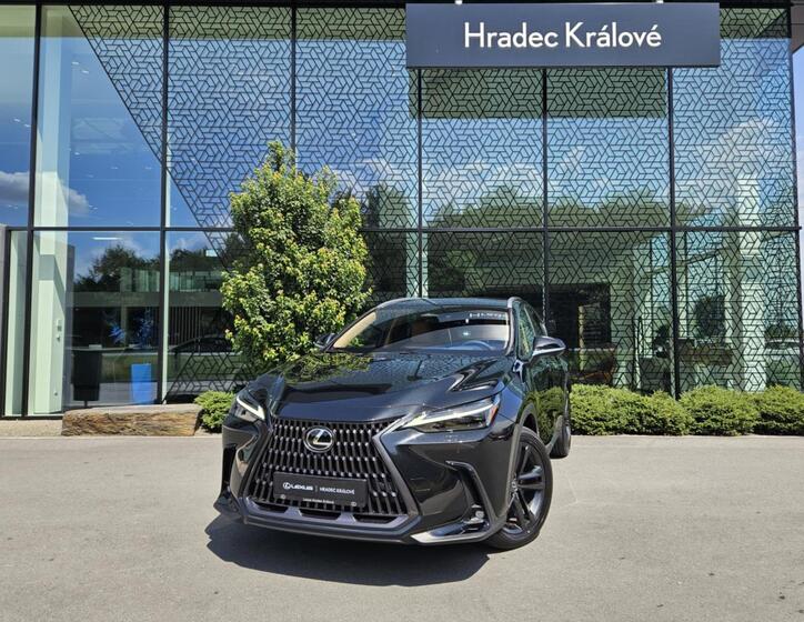 Lexus NX 450h plus 1