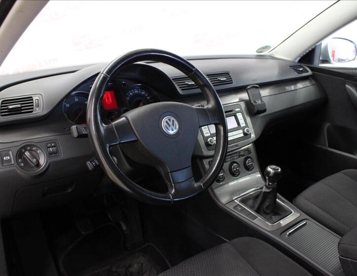 Volkswagen Passat 10