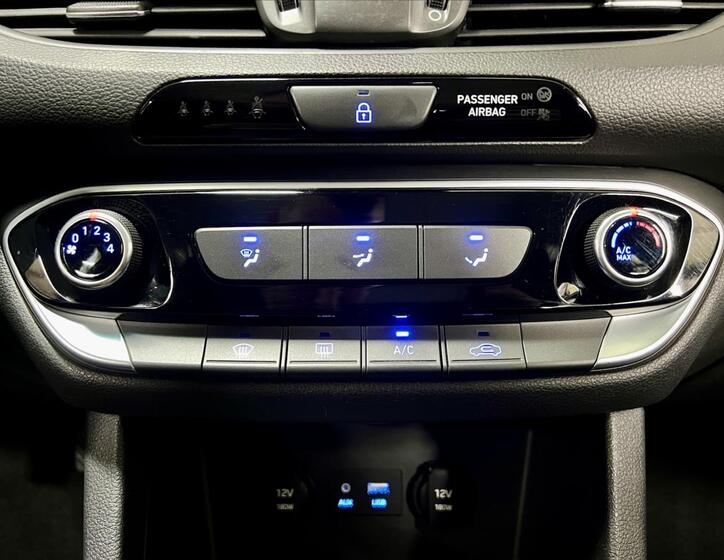 Hyundai i30 18