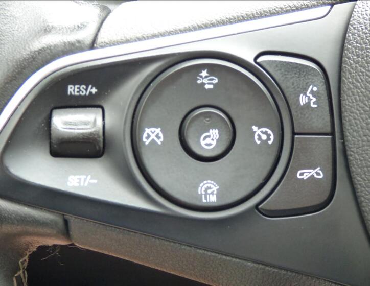Opel Insignia 18