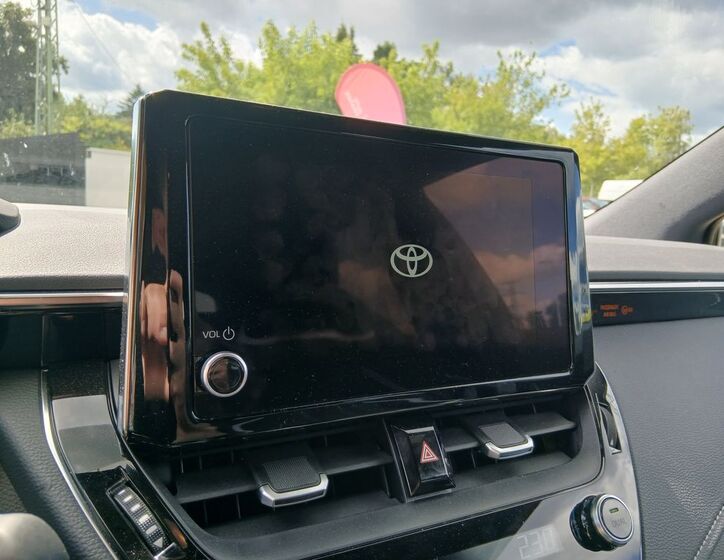 Toyota Corolla 23