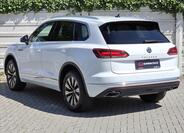 Volkswagen Touareg 4