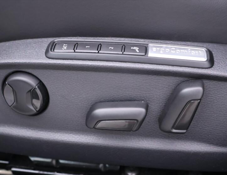 Volkswagen Passat 16