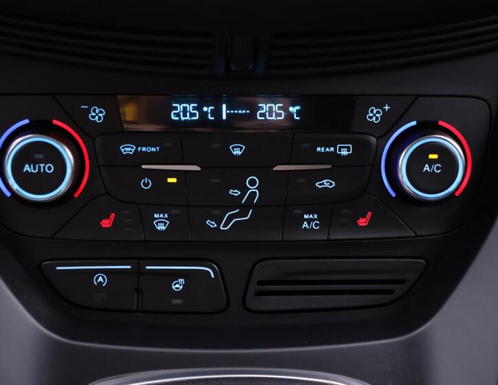 Ford Kuga 28
