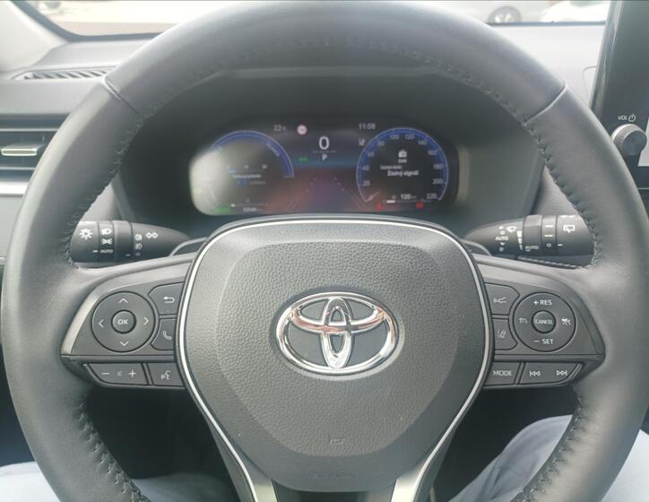 Toyota RAV4 13