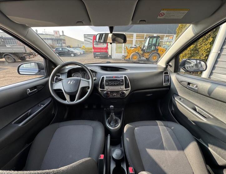 Hyundai i20 12