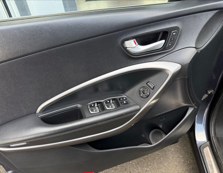 Hyundai Santa Fe 21