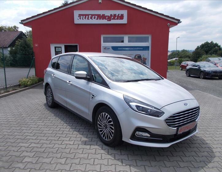 Ford S-MAX 1