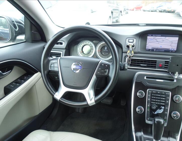 Volvo XC70 23