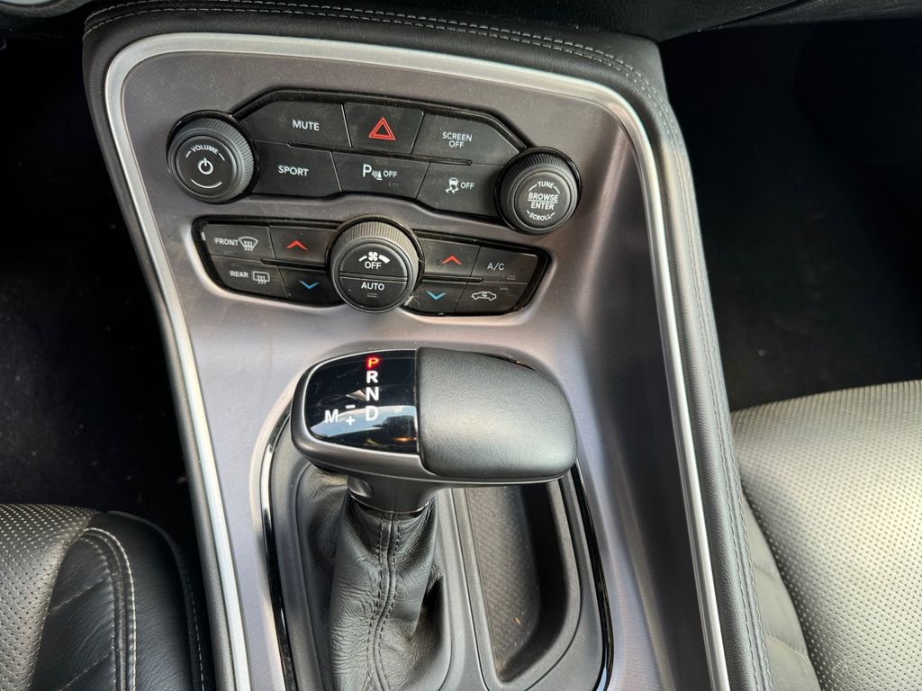 Dodge Challenger