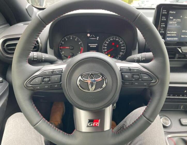 Toyota GR Yaris 13