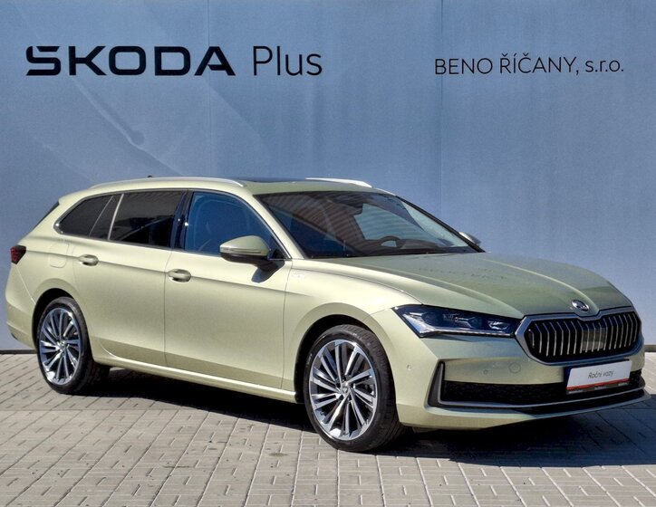 Škoda Superb 13