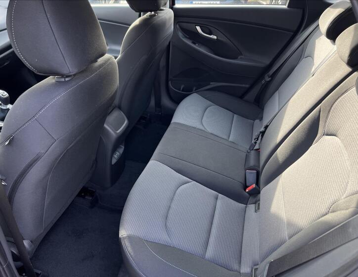 Hyundai i30 10