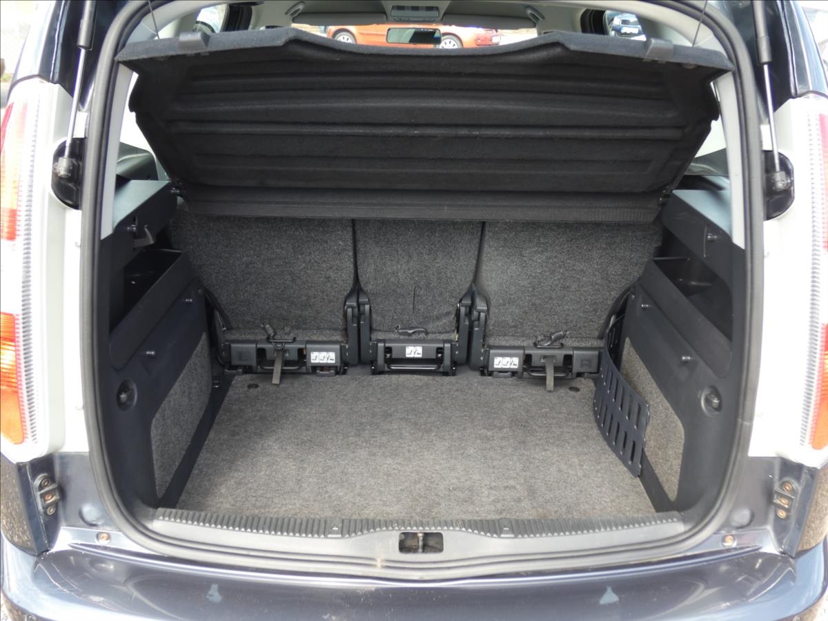 Škoda Roomster