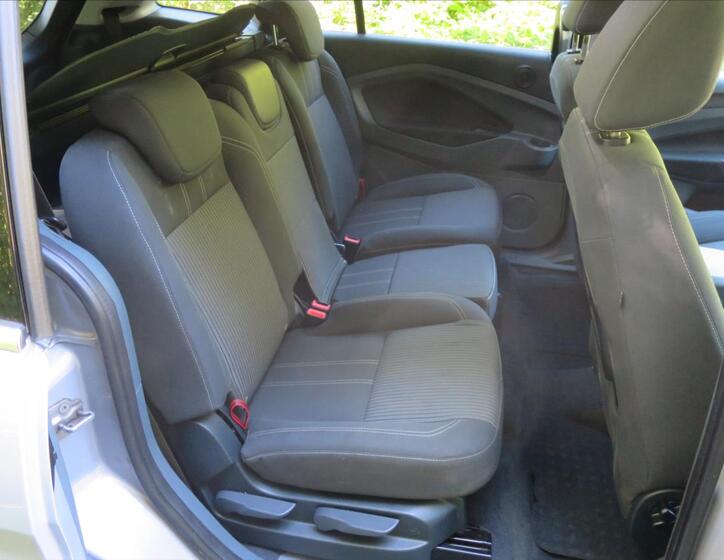 Ford C-MAX 13