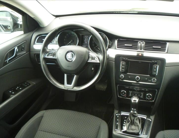 Škoda Superb 15